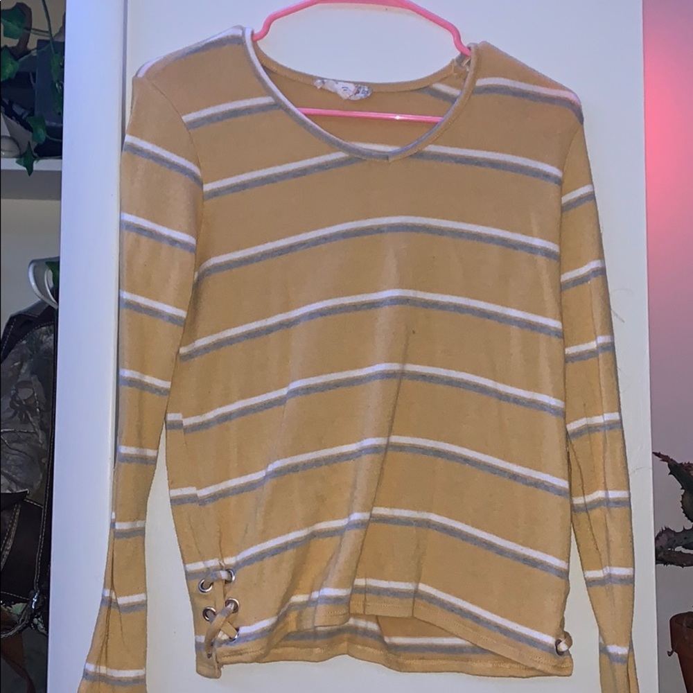 Long sleeve shirt